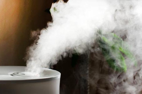 對抗梅雨季節(jié)潮濕，家用除濕機為您解決煩惱！